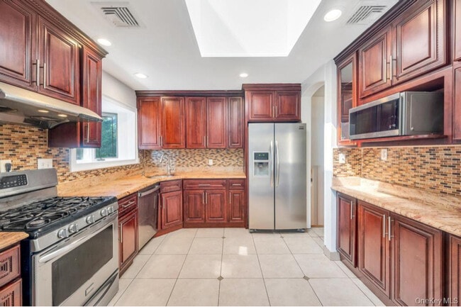 Photo - 51 Bellwood Dr House