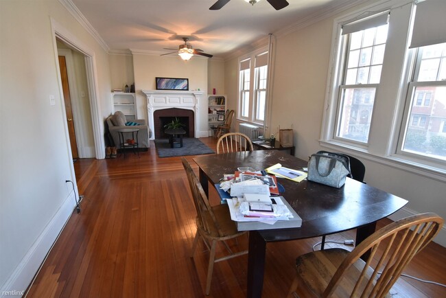 Foto del edificio - 1209 Beacon St