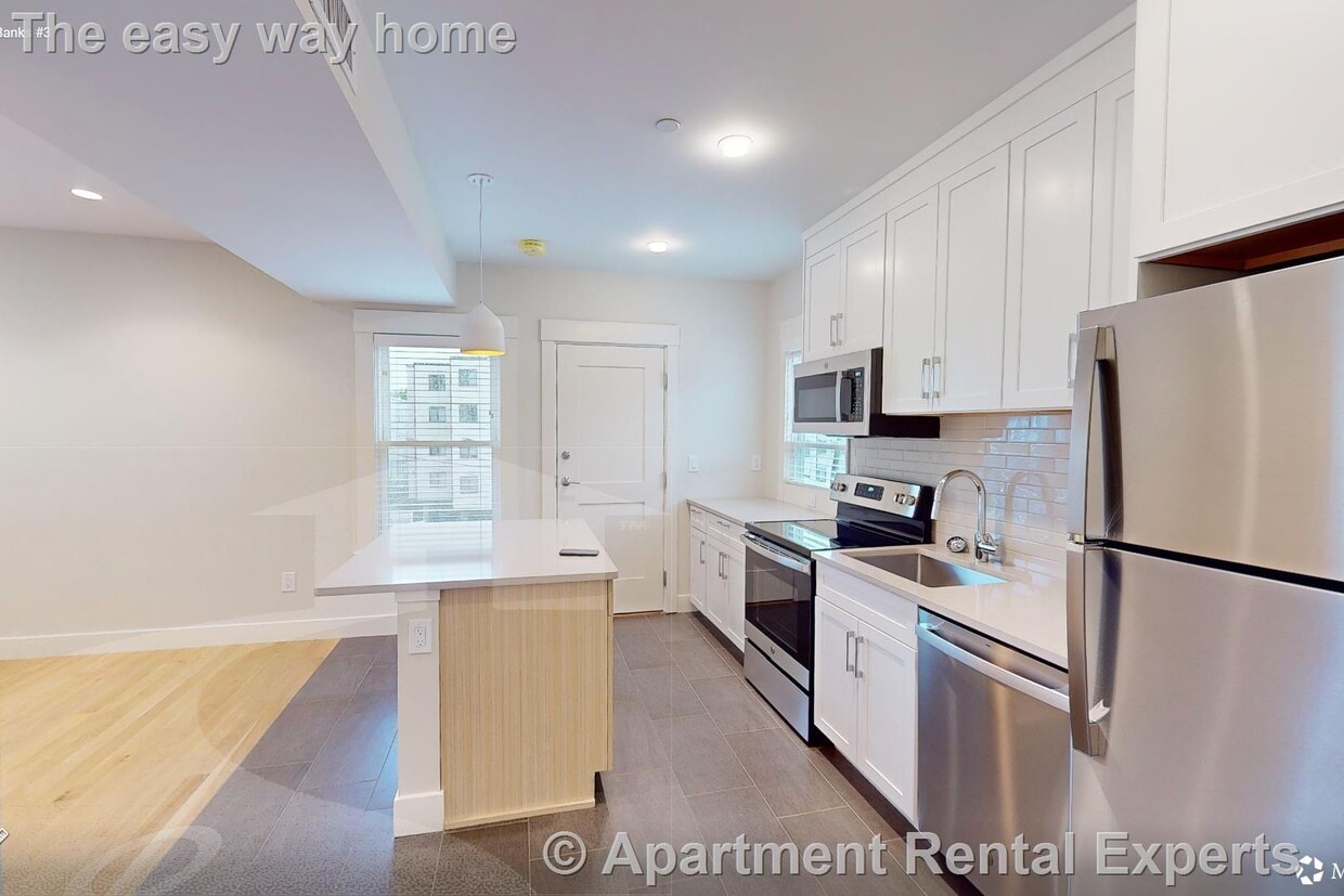 208-210 Banks St Unit #3 - 208-210 Banks St Unit #3