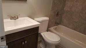 Foto del edificio - 1001 E Lake Ave