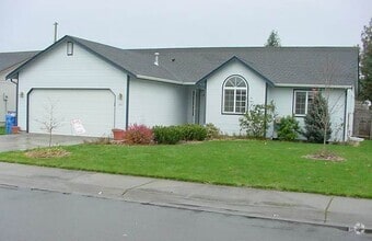 Building Photo - 308 Genge St