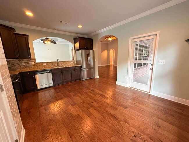 Foto del edificio - 79 Bella Blvd