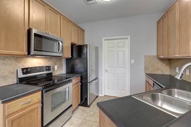 Foto del edificio - 2632 Century Park Blvd