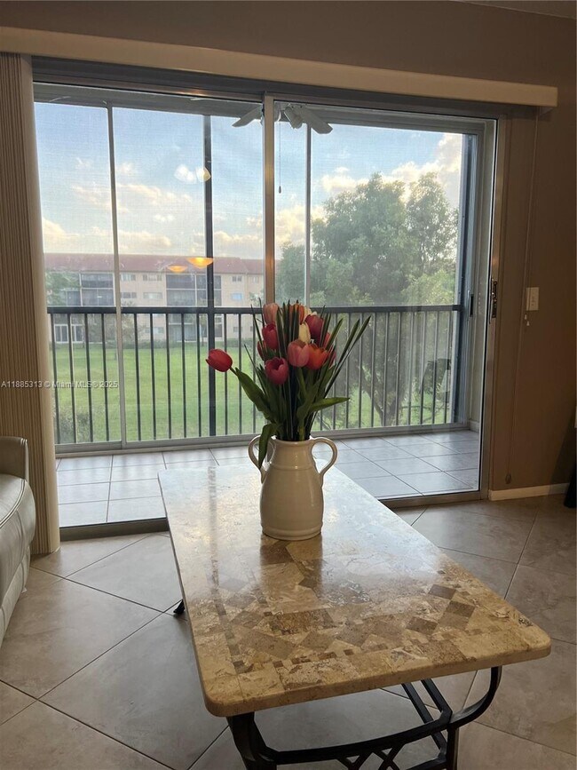 Foto del edificio - 12550 SW 15th St