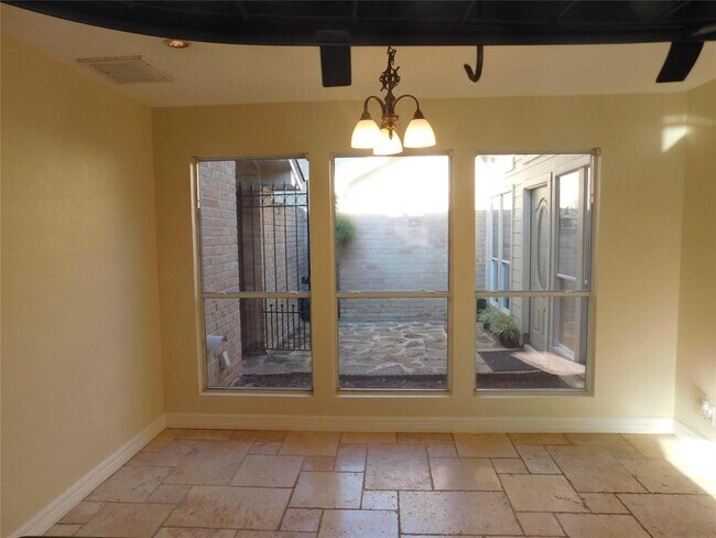 Building Photo - 4718 Blueberry Hill Dr