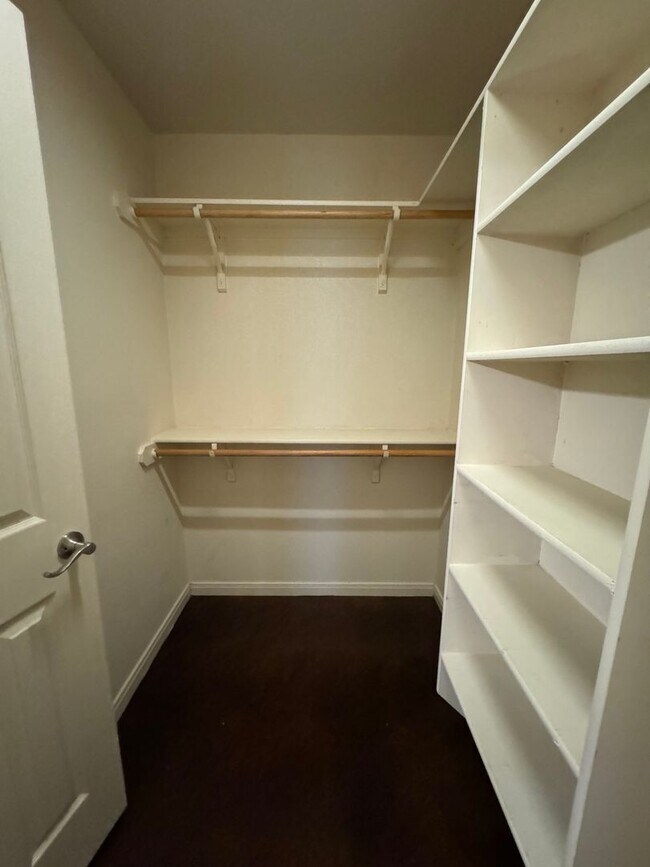 Foto del edificio - Taylors Crossing 2302