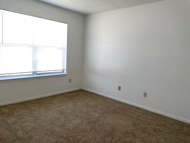 Foto del edificio - Lakeview Apartments