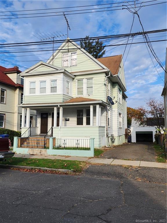 Building Photo - 374 Ezra St