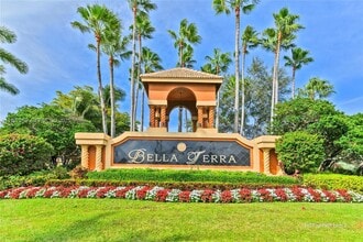 Building Photo - 121 Tuscany Dr