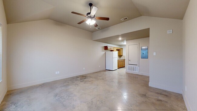 Building Photo - Cozy single family home in Temple