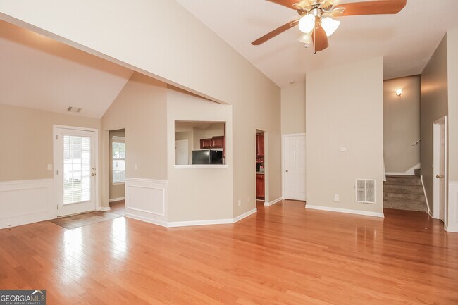 Foto del edificio - 4321 Holliday Rd