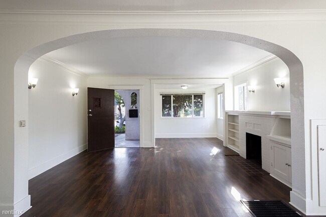 Building Photo - 1 br, 1 bath House - 1103 W 51st St