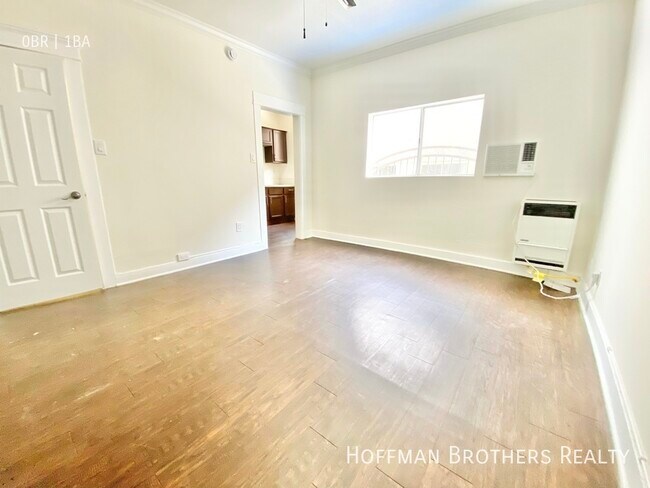 Foto del edificio - 4348 Lockwood Ave