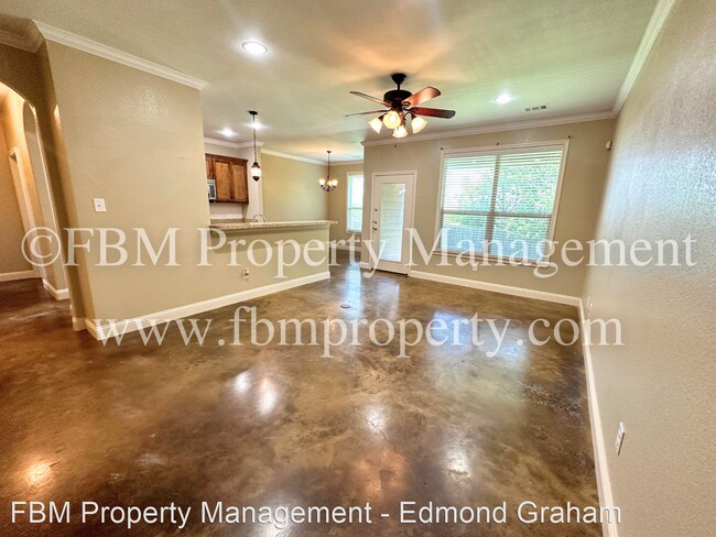 Foto del edificio - 3 br, 2 bath House - 408 Centennial Ave