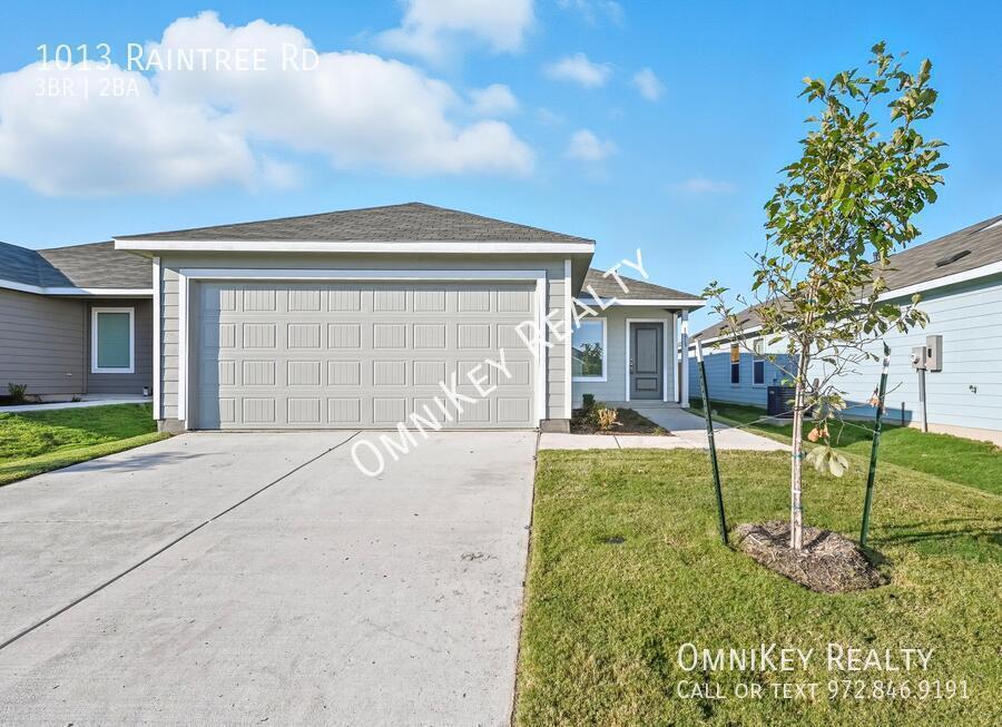 Foto principal - 1013 Raintree Rd