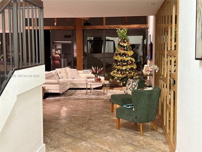 Foto del edificio - 1011 N Hiatus Rd