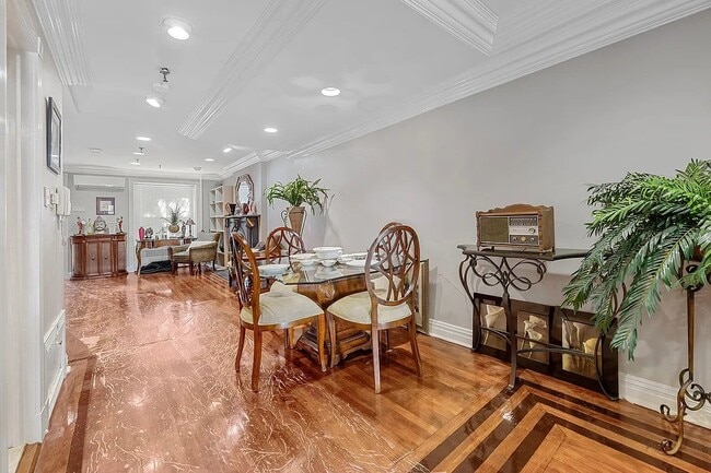 Foto del edificio - 163 E 71st St