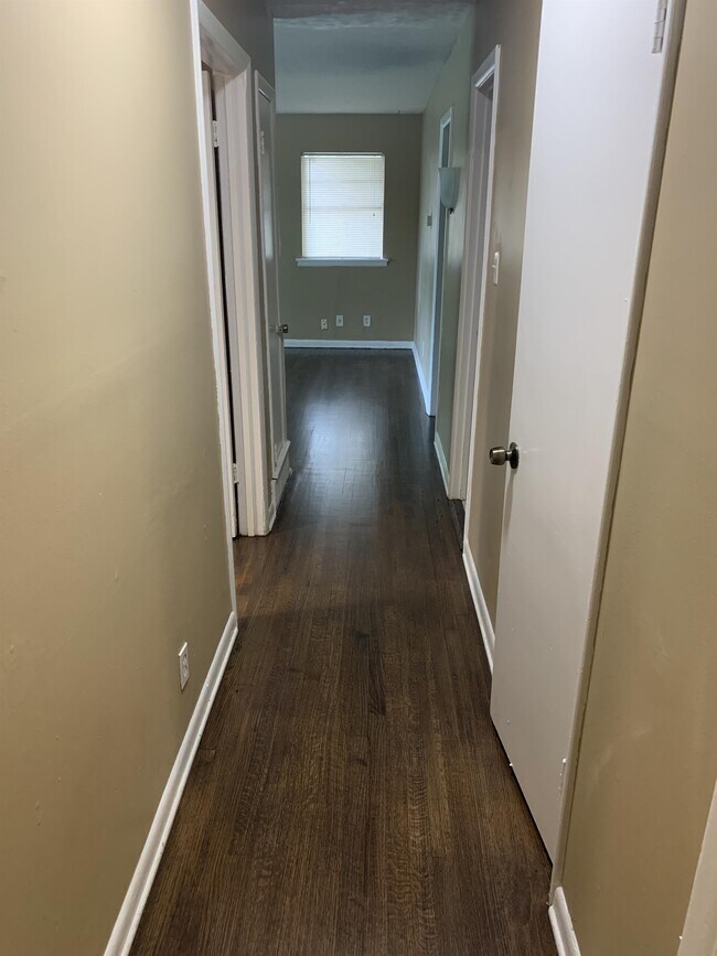 Foto del edificio - 701 Frayser Dr