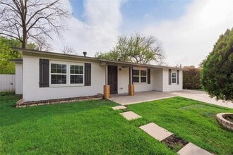 Building Photo - 1104 Belvedere Dr