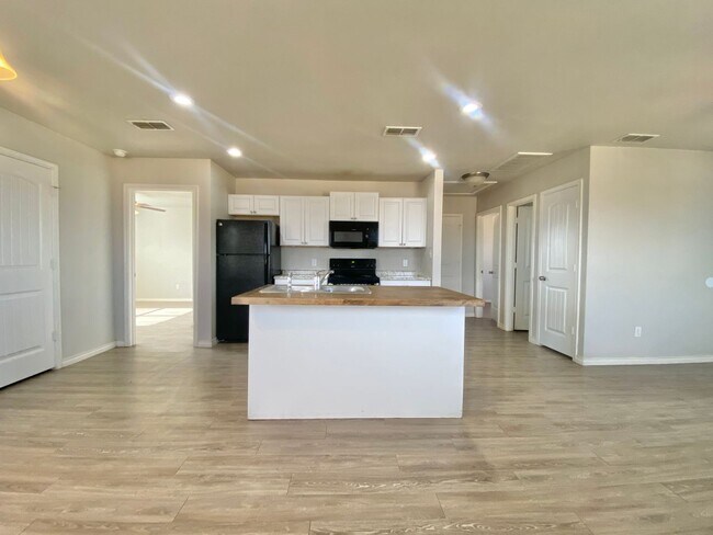 Foto del edificio - Great 3 bed 2 bath rural rental now available.