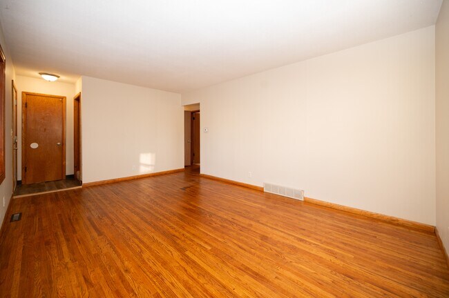 Foto del edificio - 1220-4 1/2 4 1/2 St NW