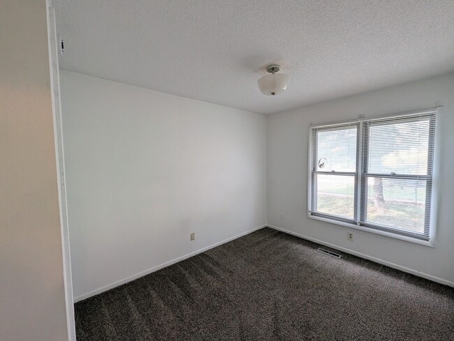 Building Photo - 2722 Park Ave