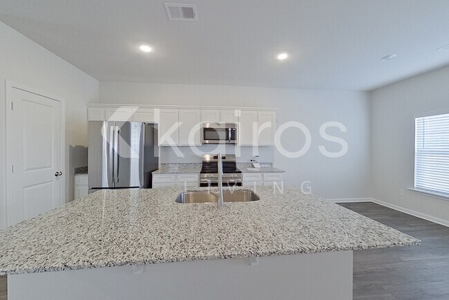 Foto del edificio - 2119 Banyon Cir