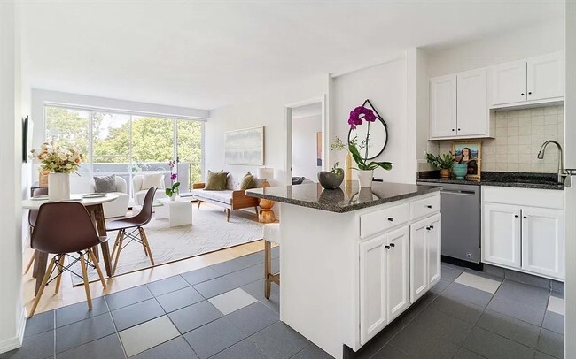 Photo - 29 Concord Ave Apartment