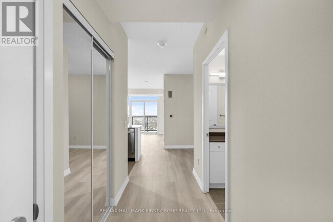 Photo du bâtiment - 3260 Sheppard Ave E