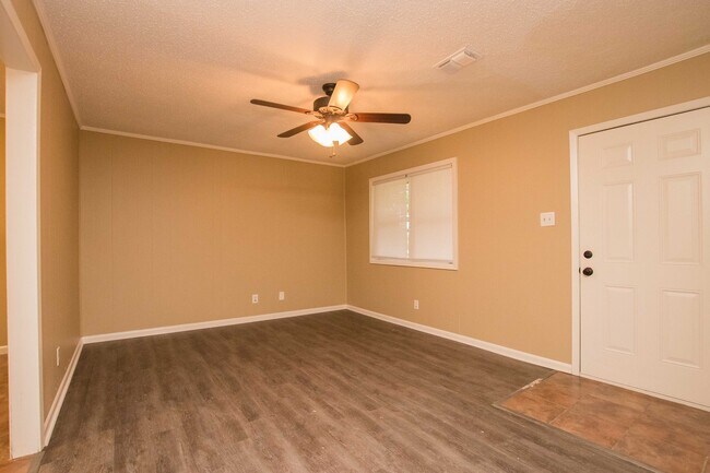 Foto del edificio - 4620 Prospect Rd