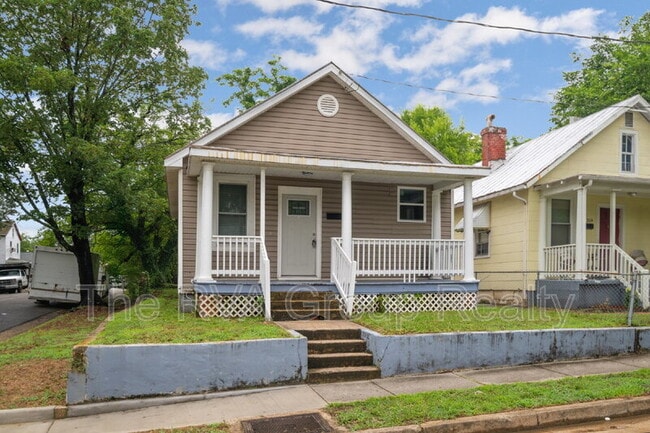 Building Photo - 218 E 34th St