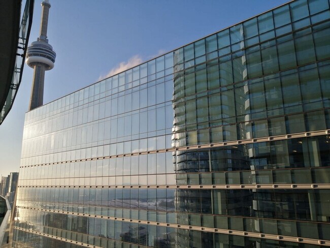 Building Photo - 14 York St