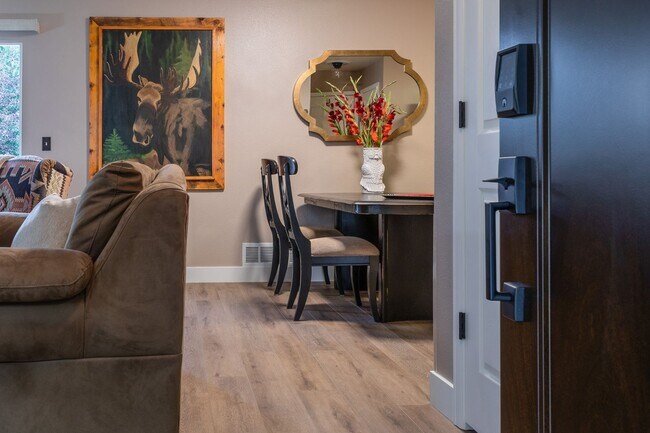 Foto del edificio - 3 Bed 2 Bath Townhome in Central Loveland