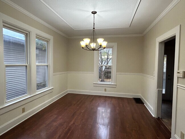 Foto del edificio - 3 bedroom 1 bath home in Moline