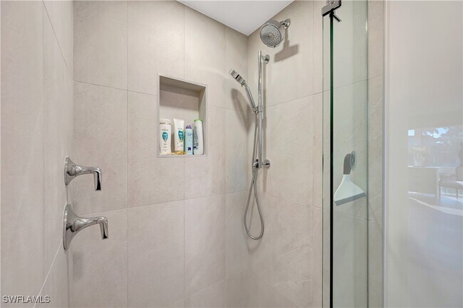 Foto del edificio - 2258 Gulf Shore Blvd N