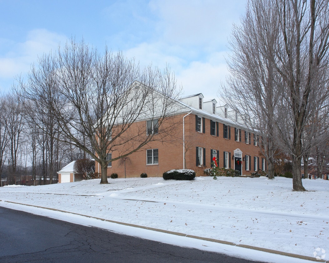 Primary Photo - 240 Talsman Dr