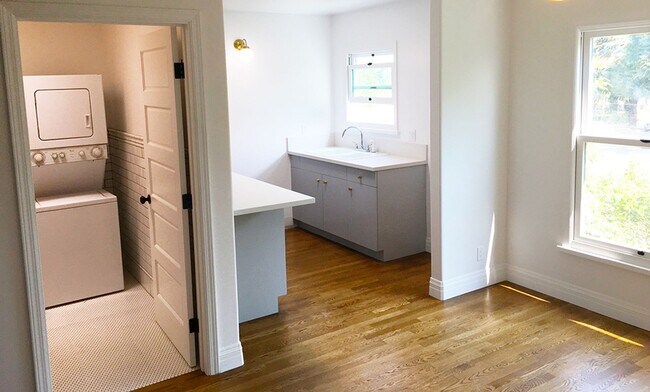 Foto del edificio - 2191 El Sereno Ave