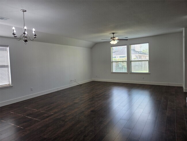Building Photo - 8206 Summer Lake Pass Ln