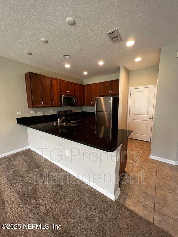 Foto del edificio - 497 Pine Bluff Dr