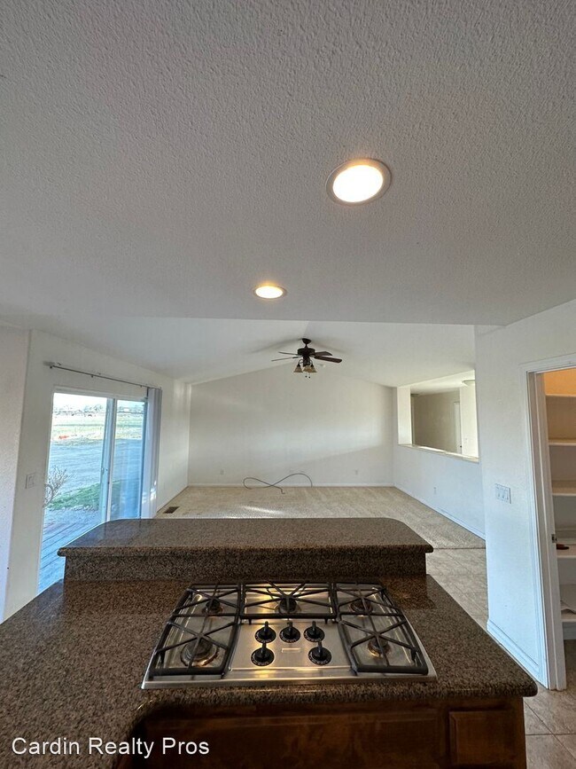 Building Photo - 3 br, 2 bath House - 1350 Brush Drive