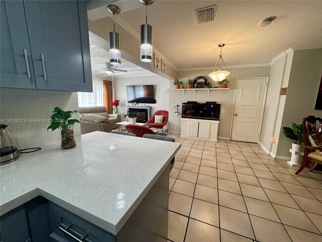 Foto del edificio - 421 SW 31st Ave