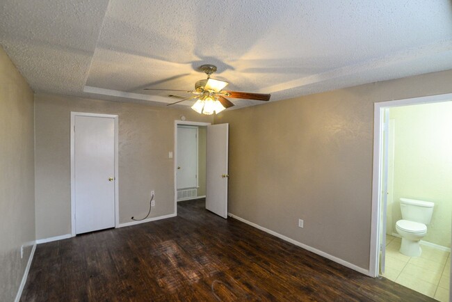 Building Photo - Great home for a great price in Forney!