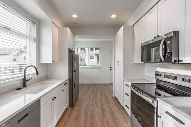 Interior Photo - New Construction Luxury Townhomes - 352 E. Bakerview Road