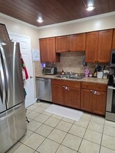 Building Photo - 216 Cricklewood Cir