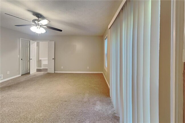 Foto del edificio - 4841 Chapelle Ct