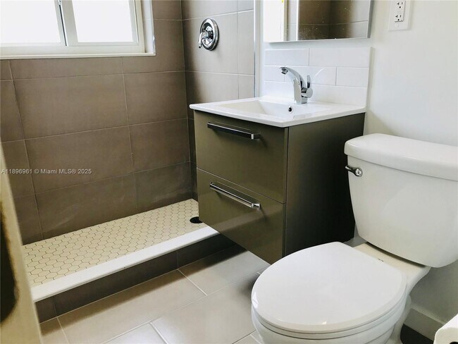 Foto del edificio - 5454 NW 5th Ave