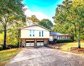 12805 Rivercrest Dr