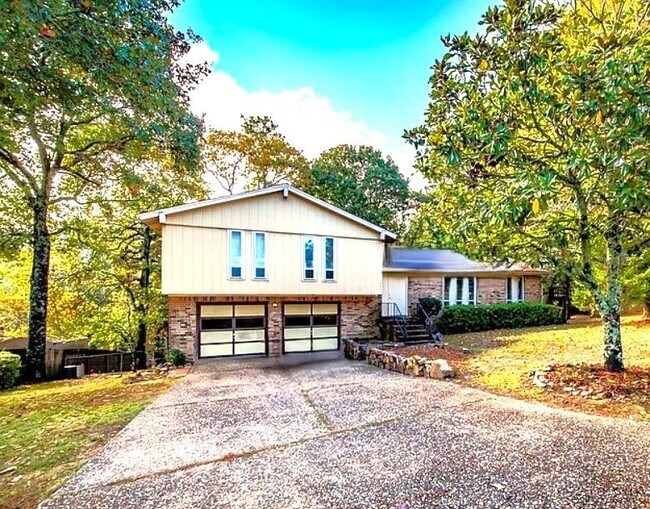 Foto del edificio - 12805 Rivercrest Dr
