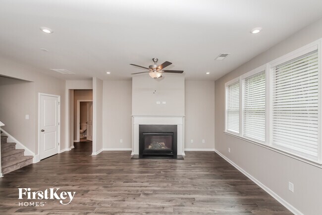 Foto del edificio - 36 Northridge Dr