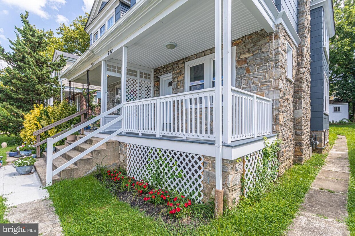 Foto principal - 992 Olive St